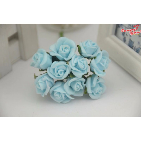 Kwiaty z pianki błękitne różyczki