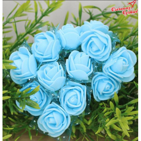 Kwiaty z pianki niebieskie z tiulem